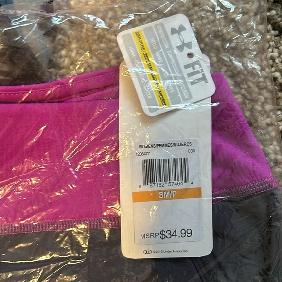 BUNDLE OF WORKOUT BOTTOMS NWT SMALL NIKE LEGGINGS AND UNDER ARMOUR SHORTS - Picture 5 of 8